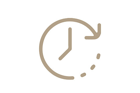 Icon einer Uhr mit Pfeil als Symbol für die Öffnungszeiten des JOSKA Glasparadieses in Bodenmais.